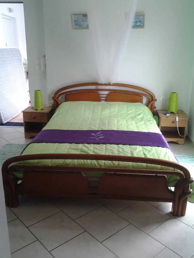 Robin'S Nest Afrata Apartamento Exterior foto